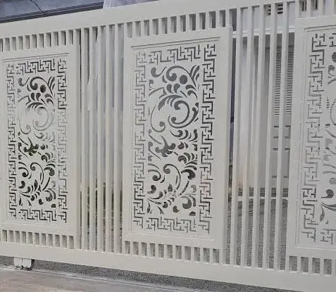 Pengerjaan konstruksi besi dan pagar minimalis modern